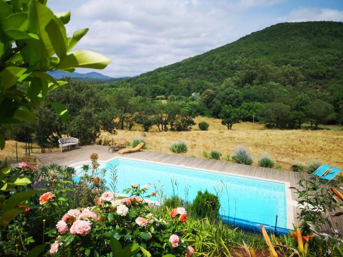 Domaine De Montbarri Acomodação com café da manhã La Tour-sur-Orb Exterior foto