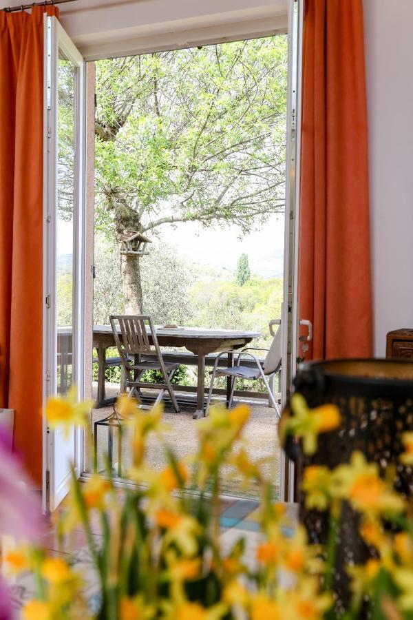 Domaine De Montbarri Acomodação com café da manhã La Tour-sur-Orb Exterior foto